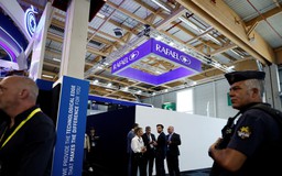 Pháp 'chọc giận' Israel, đóng cửa bốn gian trưng bày vũ khí tại triển lãm Paris