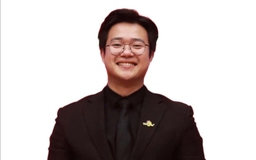 Chuyện chàng Dôn xứ biển lên phố núi làm du lịch