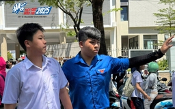 Dậy từ 5 giờ sáng để tiếp sức cho thí sinh