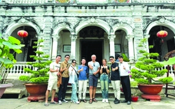 Sức hút của nhà cổ Huỳnh Thủy Lê và Khu du lịch văn hóa Phương Nam