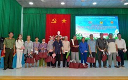 Công an tỉnh Tiền Giang tổ chức khám chữa bệnh cho người dân thuộc xã Hòa Khánh