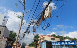 Dây cáp treo lơ lửng, nguy hiểm cho người đi đường