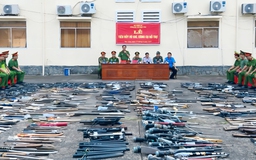 Bạc Liêu: Tiêu hủy hơn 1.300 vũ khí, công cụ hỗ trợ