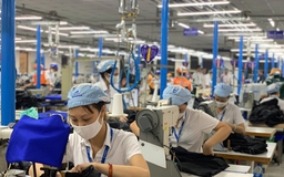 Công đoàn đề xuất mức tăng lương gấp 2 - 3 lần mức tăng của giới chủ