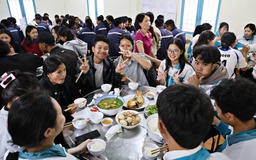 Một điểm thi ở Lâm Đồng phục vụ thí sinh ăn ngày 3 bữa