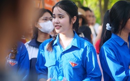 Tình nguyện mùa thi: 1.600 áo xanh hỗ trợ sĩ tử Hà Tĩnh