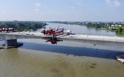 Hợp long cầu Bình Gởi bắc qua sông Sài Gòn, đường Vành đai 3 TP.HCM