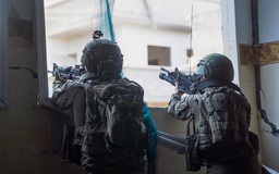 Binh sĩ Israel tố có lệnh bắn vào người Palestine gần điểm cứu trợ ở Gaza