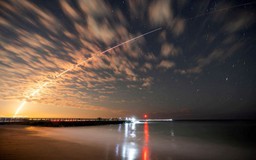 Mặt trời đang đánh rụng các vệ tinh Starlink của Elon Musk khỏi quỹ đạo