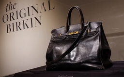 Túi Hermès của Jane Birkin bán đấu giá hơn 260 tỉ đồng