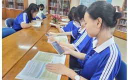 Vì sao TP.HCM đề xuất cấm học sinh sử dụng điện thoại di động trong trường học?