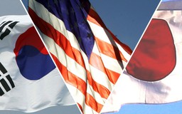 Quan hệ Mỹ - Nhật - Hàn trắc trở vì 'tiền nong'