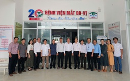 Ngành mắt TP.HCM sau sáp nhập họp bàn phòng chống mù lòa