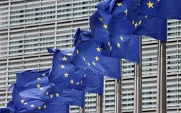 Phương Tây tăng thêm sức ép lên Nga