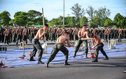 Mãn nhãn với màn biểu diễn võ thuật trong lễ ra quân của Công an tỉnh Gia Lai