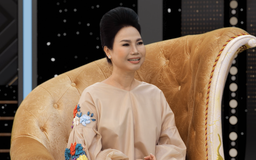 Ca sĩ ‘Mưa bụi’ sắm cả bộ vòng vàng khi nhận cát sê lần đầu đi hát