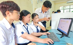 Vì sao điểm sàn nhiều trường ĐH giảm sâu?