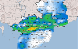 TP.HCM gió giật cấp 9, cảnh báo lốc sét và mưa đá