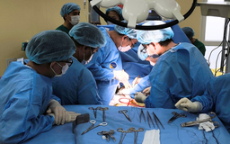 Người phụ nữ suy thận sau hơn 20 năm uống thuốc viêm khớp