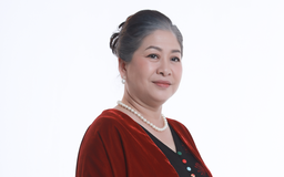 NSƯT Lam Tuyền: Có lúc tôi khóc một mình khi nhớ về chuyện quá khứ