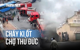 Cháy ki ốt trong chợ Thủ Đức, nghi do chập điện