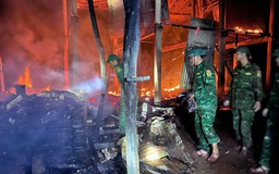 Quảng Trị: Chiến sĩ biên phòng xuyên đêm chữa cháy nhà dân