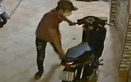 Từ vụ trộm xe máy, Công an TP.HCM bắt nhóm liên quan ma túy