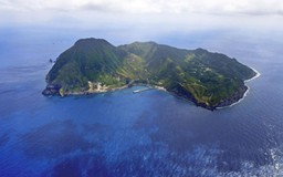 Đảo chịu hơn 1.000 trận động đất, Nhật Bản giục dân sơ tán