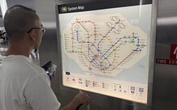 Một ngày 'trôi' trong thành phố ngầm ở Singapore