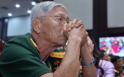 'Hòa bình, anh nhớ đem em về nghĩa trang, làm giỗ cho em..., nhớ nướng cá lóc'