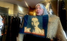 Chung dòng máu Lạc Hồng: Về nơi gọi là nhà, kể chuyện Việt bằng thời trang