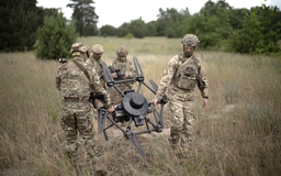 Ukraine ký thỏa thuận UAV với phương Tây
