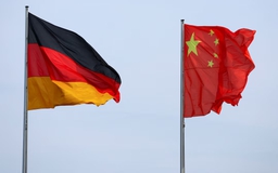 Đức cáo buộc Trung Quốc sử dụng tia laser nhắm vào máy bay