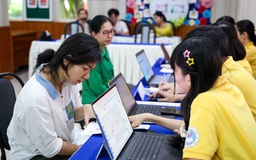 Sau sáp nhập, Sở GD-ĐT TP.HCM chỉ đạo hàng loạt các vấn đề nóng
