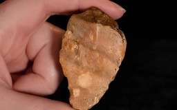 Công cụ đá 1,5 triệu năm tuổi thay đổi hiểu biết về lịch sử nhân loại?