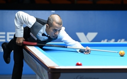 Billiards: Trần Quyết Chiến nước rút thần tốc, đánh bại 'vua thời gian' để vào bán kết