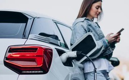 Công nghệ pin sạc đầy xe điện chỉ trong 18 giây