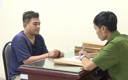 Truy tố người lái xe bỏ chạy khiến CSGT TP.HCM bám vào yên xe