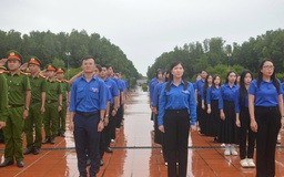 Hòa vang khúc Tiến quân ca tại mũi Cà Mau