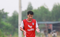 Người hùng Thường Châu Hà Đức Chinh gia nhập đội bóng triệu USD của thầy Park