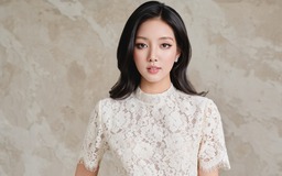 Phối đồ thu 2025 với sự trở lại mạnh mẽ của gam màu trung tính