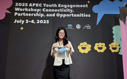 Từ giảng đường đến APEC: Hành trình hội nhập quốc tế của sinh viên HUFLIT