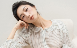 Đẹp xuất sắc khi nàng diện áo cách điệu vào mùa thu