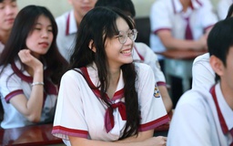 60% bạn đọc chọn phương án vào học lúc 7 giờ 30