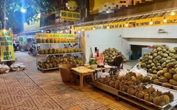 TP.HCM: Truy xét 2 người đàn ông trộm 40 kg sầu riêng trong đêm