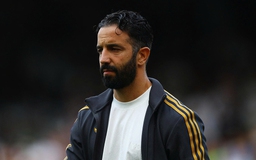 M.U đối diện cơn khủng hoảng mới