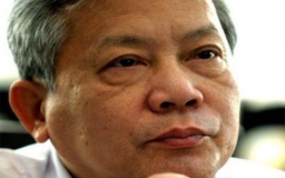 Nguyễn Khoa Điềm, nhà thơ làm mới tư tưởng bằng chất liệu truyền thống