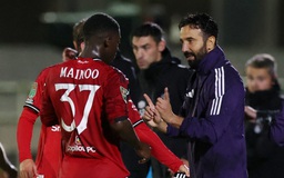 M.U thua đội hạng tư, HLV Amorim bị yêu cầu từ chức ngay lập tức