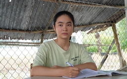 Cô học trò mồ côi mong được giúp đỡ vào đại học