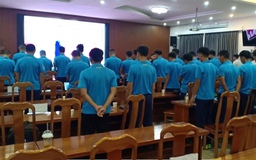 Các thầy và đồng nghiệp mặc niệm thương nhớ trọng tài Trần Đình Thịnh: Nơi Còi bạc từng thuộc về…